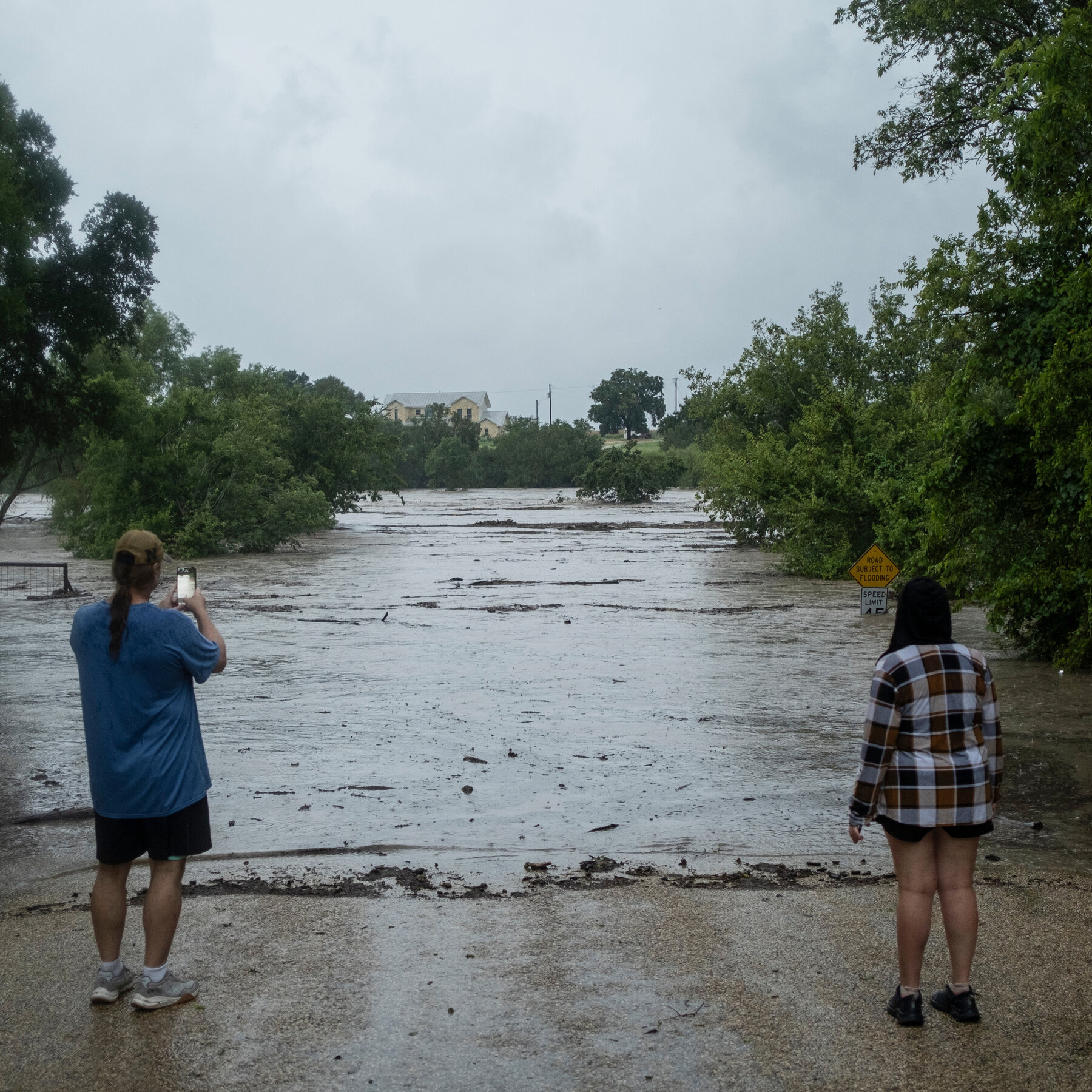 One Dead and Scores Rescued as Flooding Engulfs Central Texas