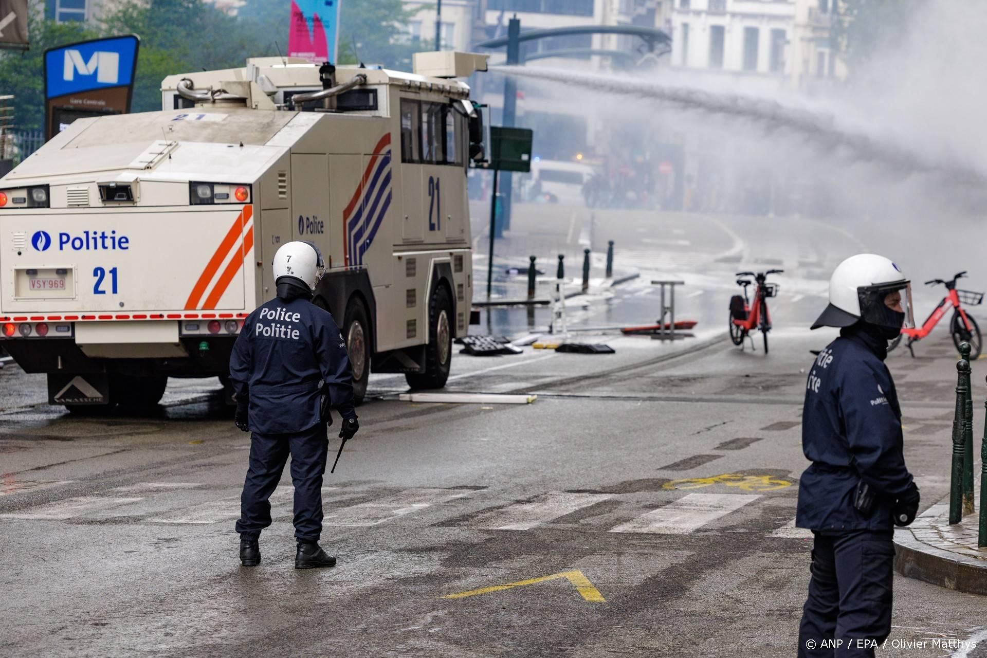 Demonstranten dringen parlement Brussel binnen