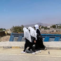 ICC wil twee onderwijsministers Taliban berechten voor vervolging van meisjes