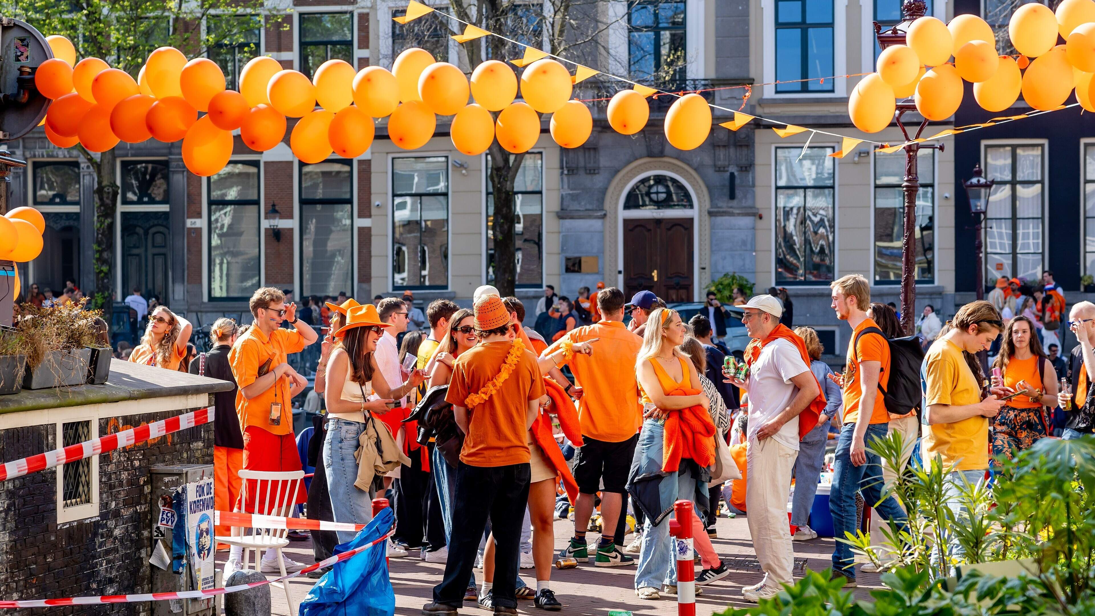 Mooi vooruitzicht: Koningsdag wordt droog en koel, met een zonnetje