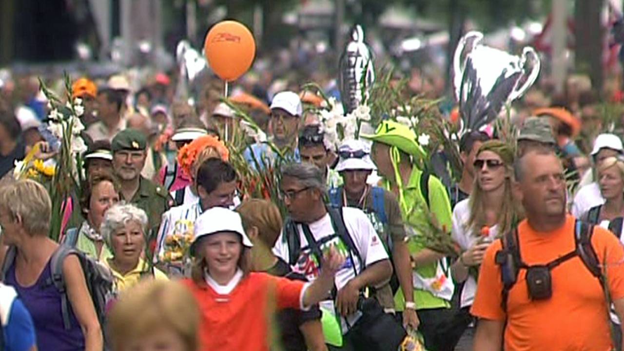 Kijk hier live mee: Brabanders over de finish van de Nijmeegse Vierdaagse
