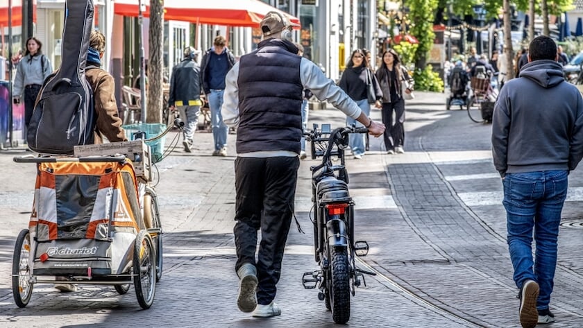 Het Amsterdamse Vondelpark weert nu fatbikes, Enschede doet dat al twee maanden. Werkt dat?