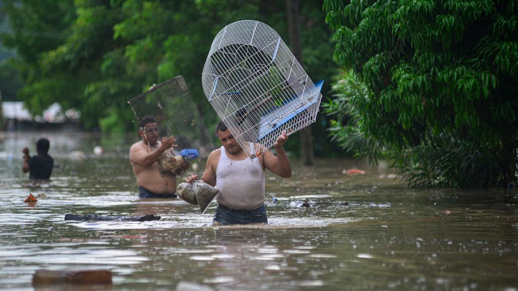 Doden in Mexico door overstromingen en aardverschuivingen