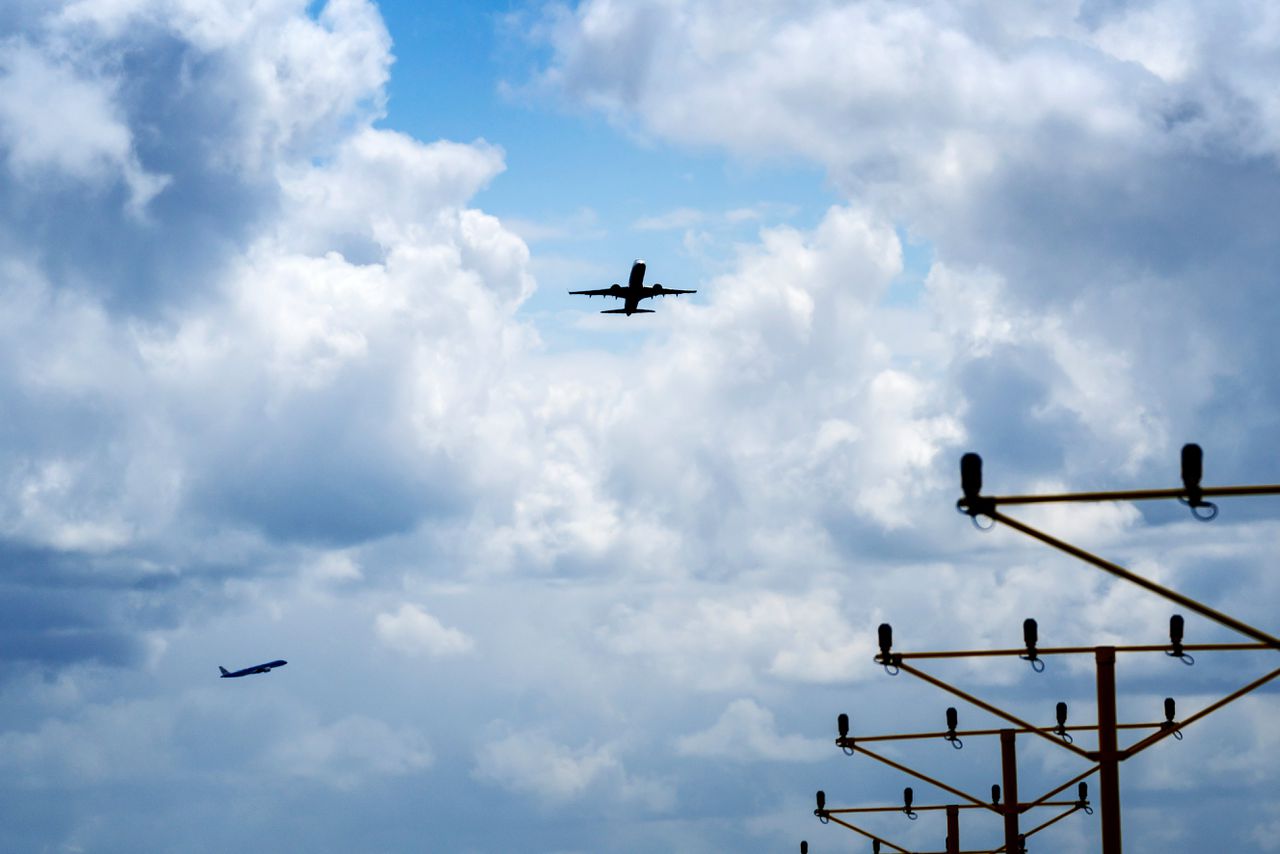 Milieustudie Schiphol voldoet niet, beloofde afname geluidshinder ‘niet aangetoond’