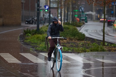Tweedeling in het land tijdens dodenherdenking en Bevrijdingsdag: flinke regen in zuiden, droog in noorden