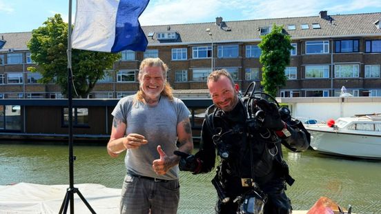 Ronald verliest handprothese van 15.000 euro, duikers schieten te hulp: 'Geeft kippenvel'