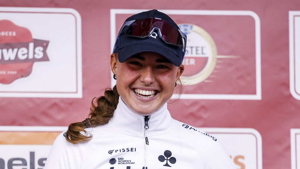 Voormalig triatlete Blasi verbaast iedereen in Gold Race: 'Zou eigenlijk niet rijden'