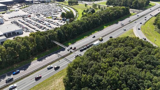 Forse kettingbotsing tussen vijf auto's