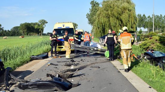Vier gewonden bij frontale botsing