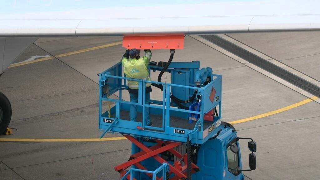 Luchtvaartmaatschappijen maken tickets duurder om hogere kerosineprijs