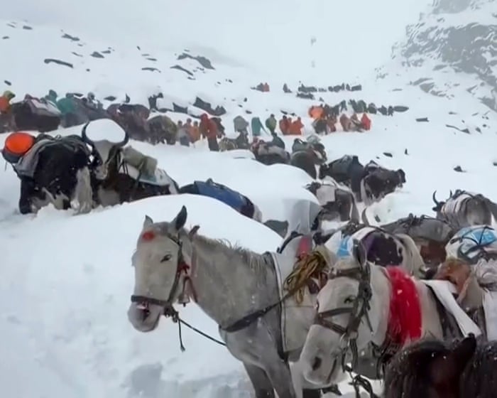 Mount Everest hikers describe ‘extreme’ conditions as huge rescue effort continues