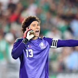 Mexicaanse doelman Ochoa (40) net als Messi en Ronaldo voor 6e keer naar WK