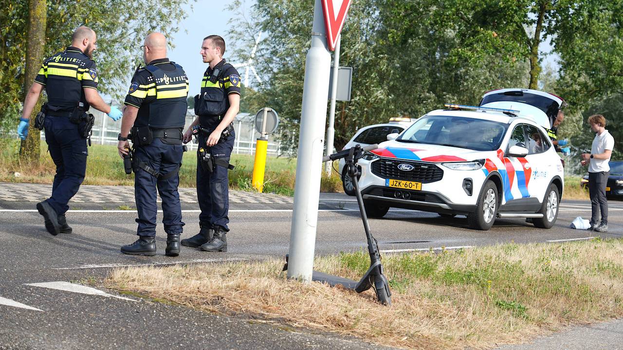 Man raakt zwaargewond na val met elektrische step op beruchte weg in Made