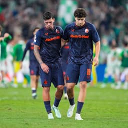 Feyenoord lijdt door penalty kleine nederlaag bij Betis in Champions League