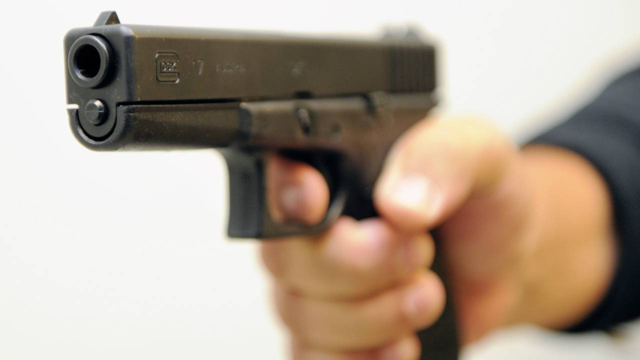Man uit Vught wilde asielzoekers neersteken in Amsterdam: 'Statement maken'
