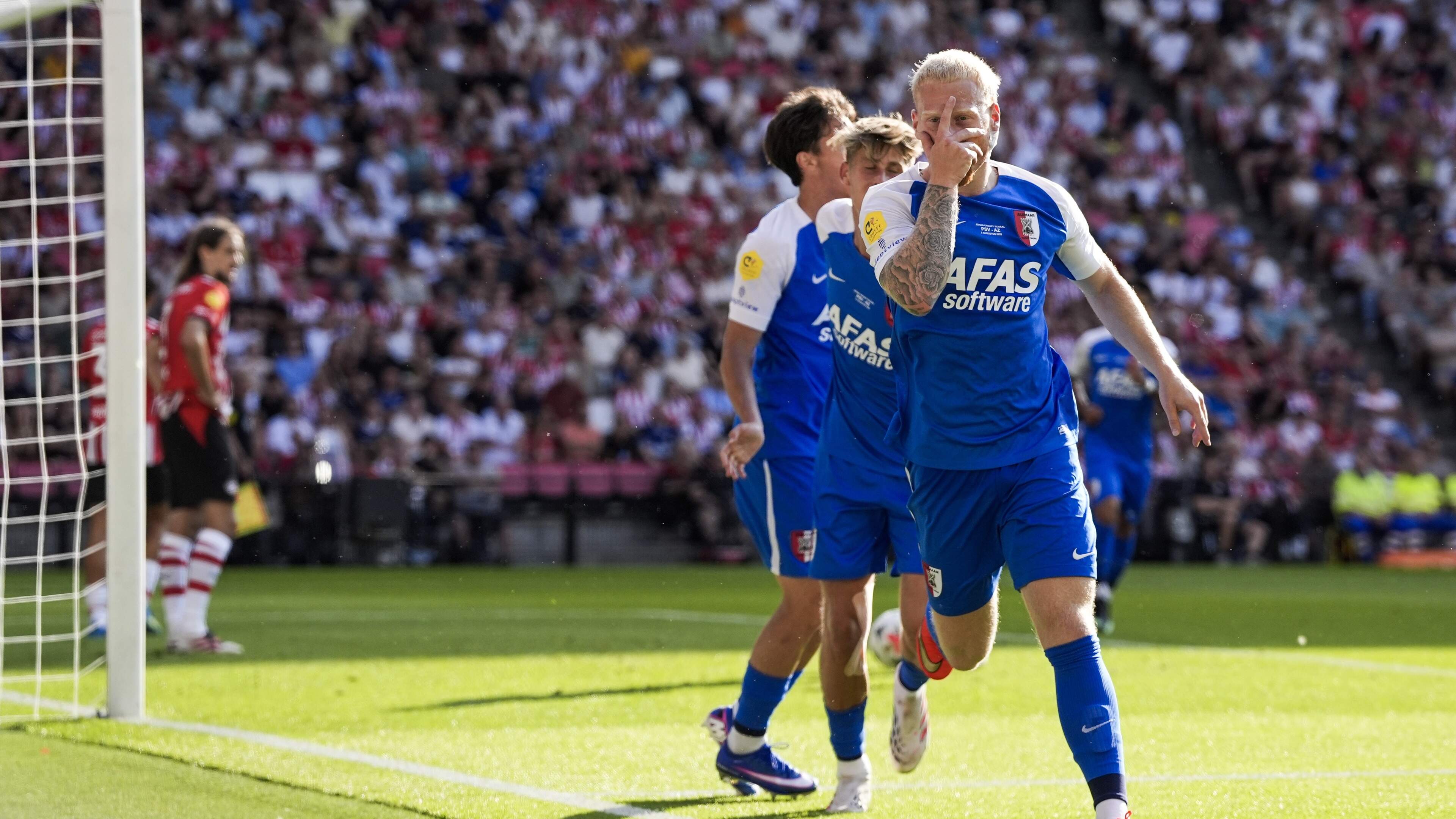 LIVE Johan Cruijff Schaal | AZ vernedert tiental PSV in Eindhoven