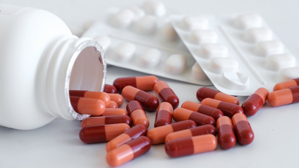 Veelgebruikte pijnstillers jagen resistentie tegen antibiotica aan