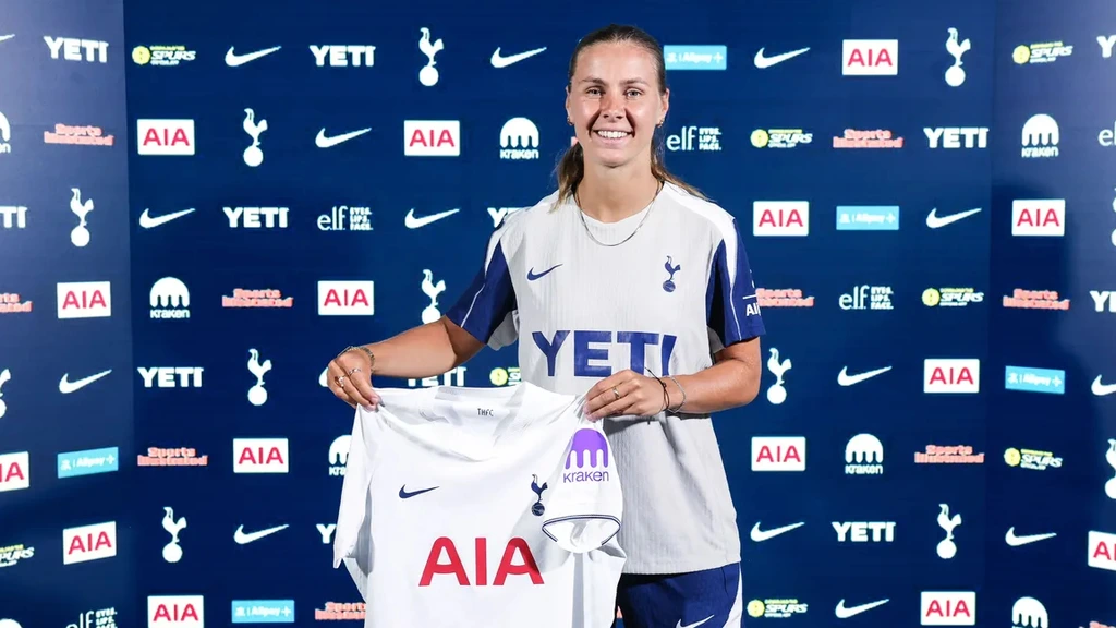 Oranje-international Pelova verruilt Arsenal voor rivaal Tottenham Hotspur