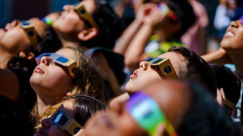18 patiënten met oogschade na zonsverduistering, ook bij kinderen