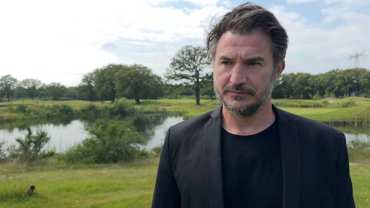 NAC houdt ondanks pijnlijke 6-0 nederlaag vast aan trainer Carl Hoefkens