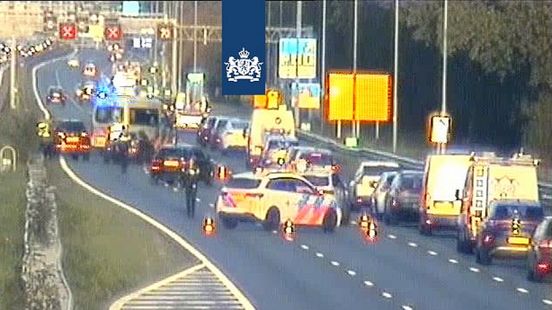 Ongeluk met drie auto's op A12, A4 dicht na ongeluk met meerdere voertuigen