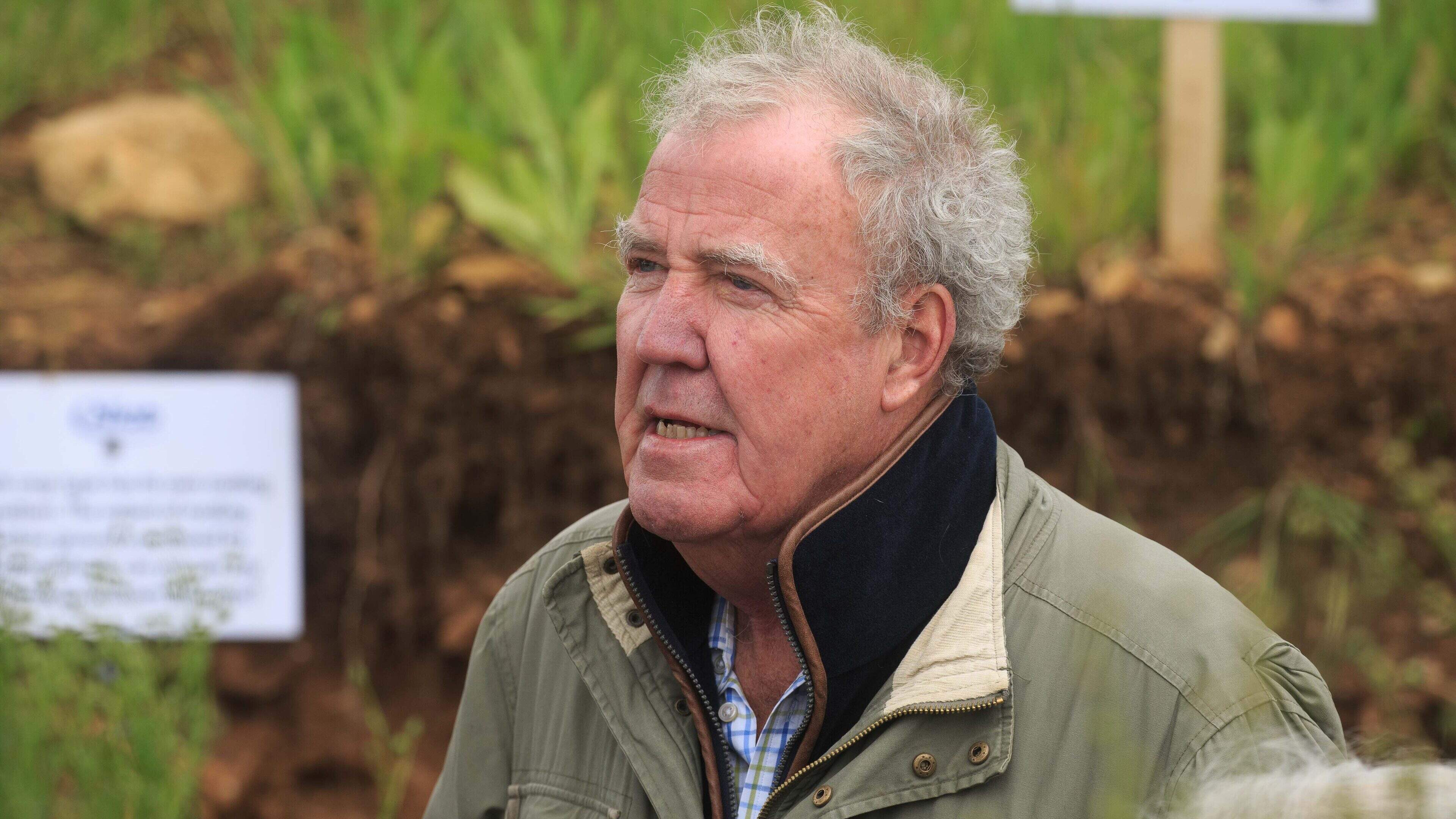 Britse presentator Jeremy Clarkson (66) lijdt aan ’agressieve vorm van kanker’: ’Ik beloof dat het goed met me gaat’