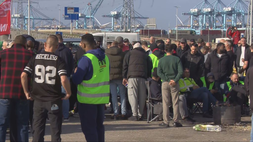 Staking sjorders in Rotterdamse haven verlengd, impact steeds groter