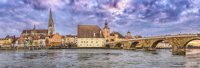 Man dies of injuries after attack at Regensburg bank: police