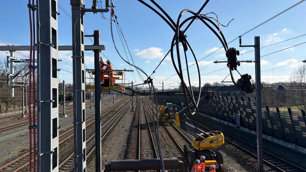 Bovenleiding bij Utrecht gerepareerd, treinen rijden weer volgens dienstregeling