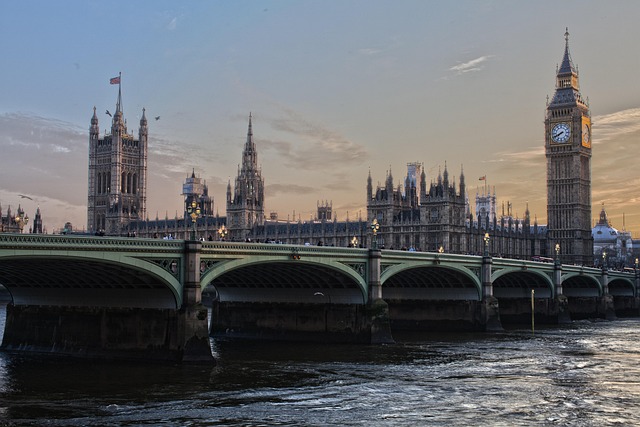 Starmer leadership crisis: Will Streeting challenge the PM? — live updates