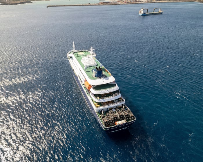 British crew member in need of urgent medical care amid suspected hantavirus outbreak on cruise ship
