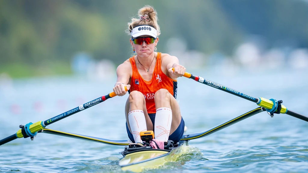 Olympisch kampioene Florijn is terug en bereikt kwartfinales bij WK op Bosbaan