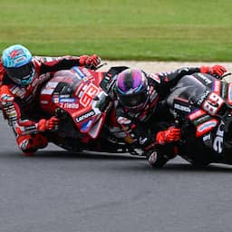 Wending in fraaie titelstrijd MotoGP: leider Martin breekt pols, Márquez profiteert