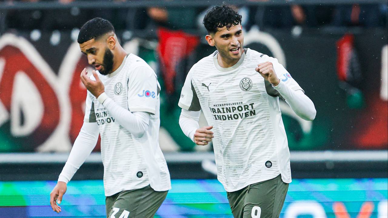 PSV wint topper van NEC in spectaculair doelpuntenfestijn