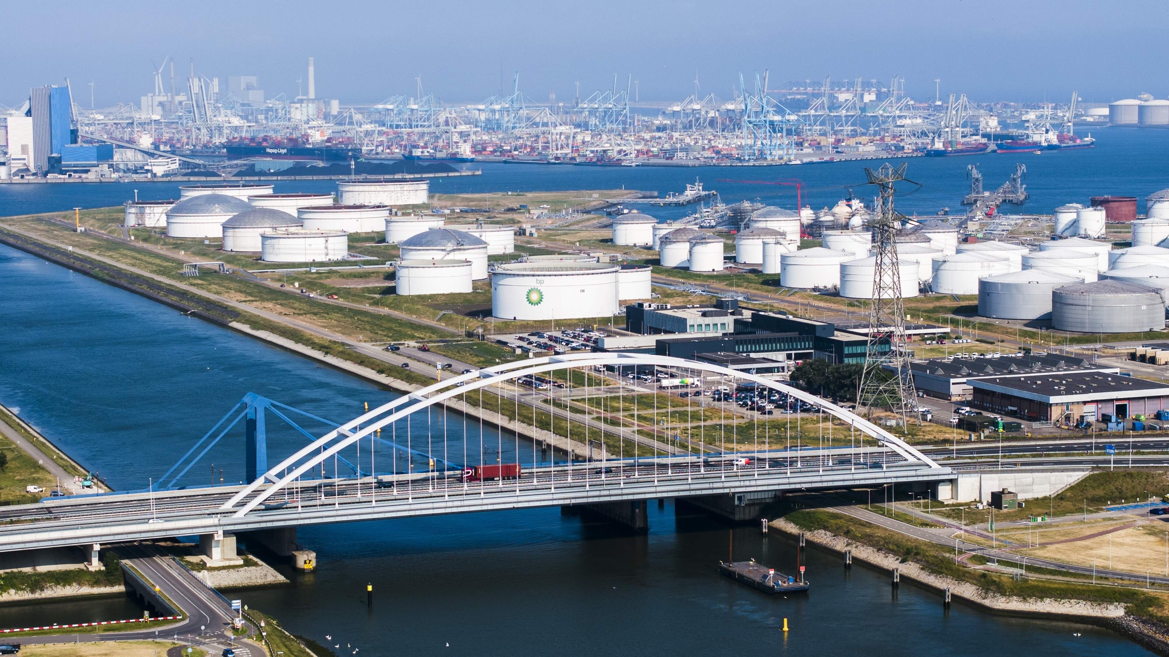 Na Shell sluit ook BP fabriek duurzame brandstoffen, kaalslag in Rotterdamse haven: ’Verslagenheid is groot’