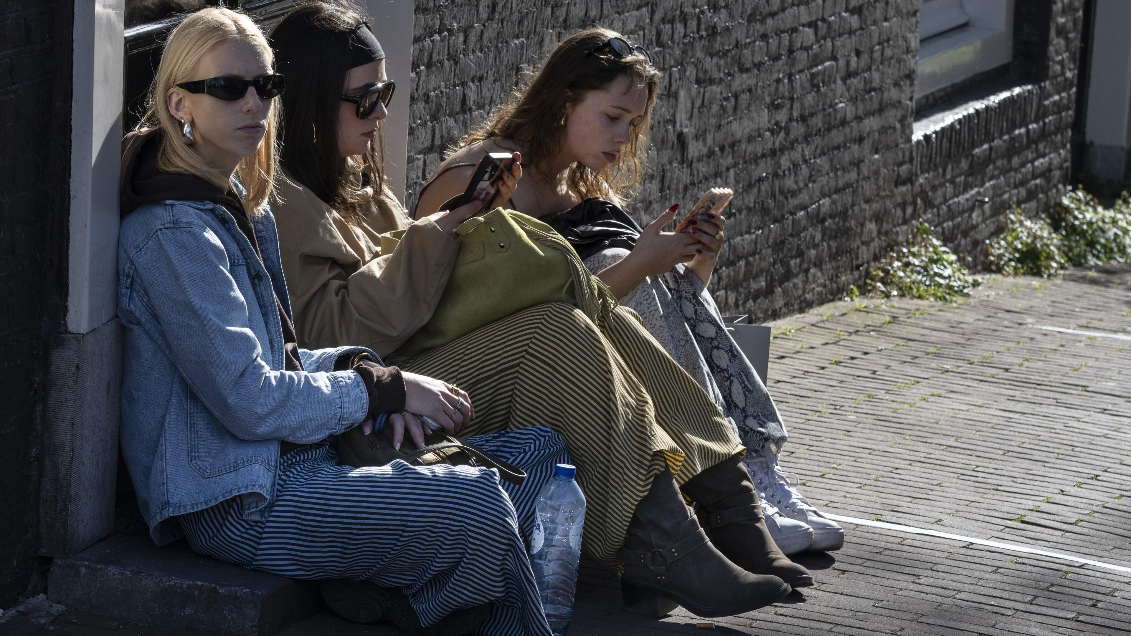 Jongeren zijn hun eigen scherm zat: ’Misschien waren sociale media nooit zo’n goed idee’