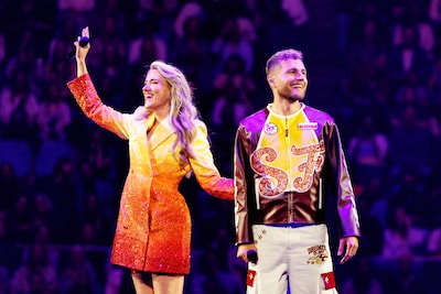 Suzan & Freek vereeuwigd op Walk of Fame bij Gelredome na 10 uitverkochte shows