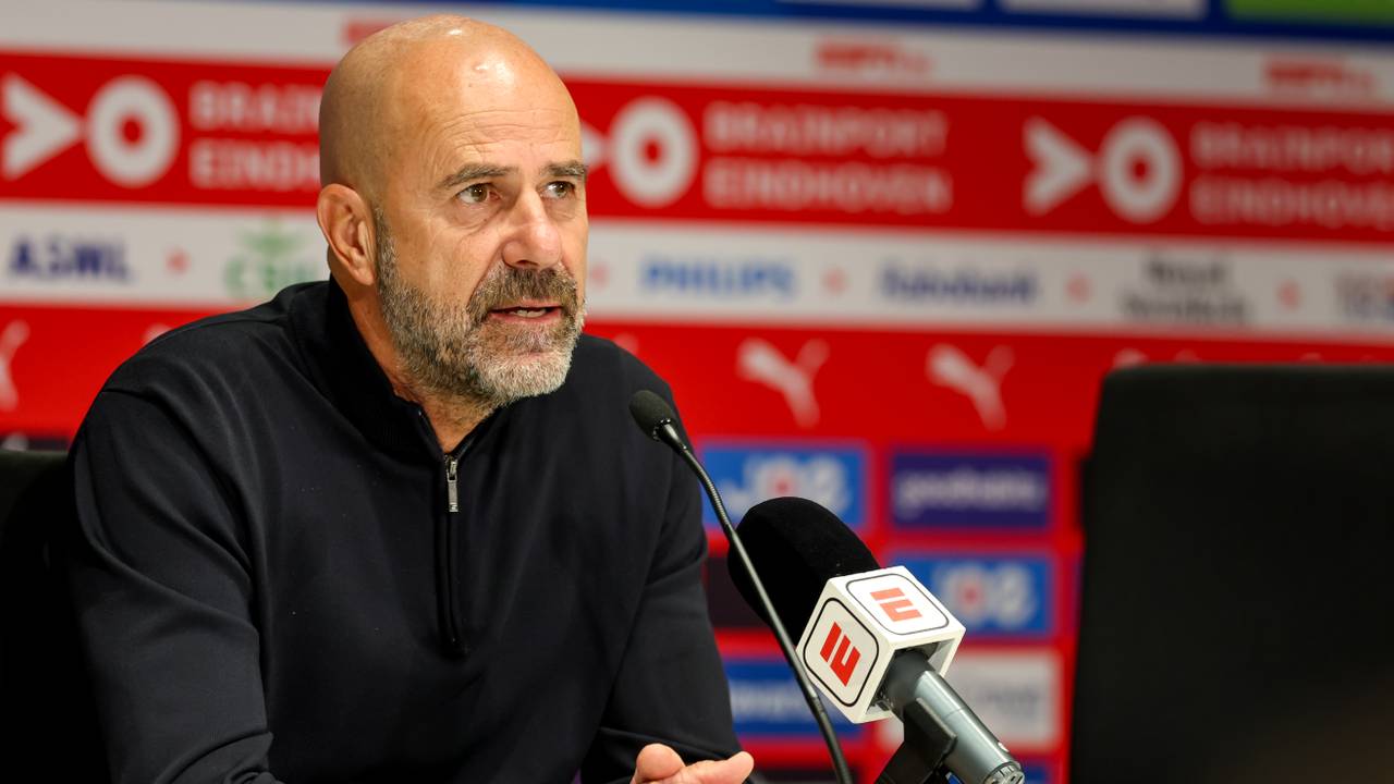 PSV-coach Bosz 'doodziek' van gelijkspel tegen Ajax