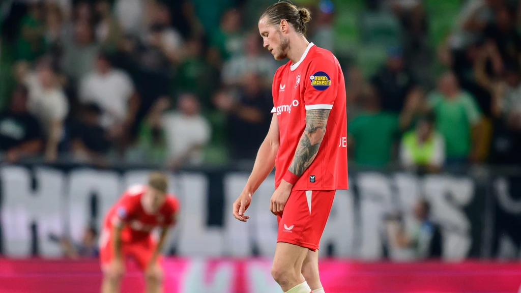 FC Twente klaar in Europa League na remise tegen tien man Ferencváros