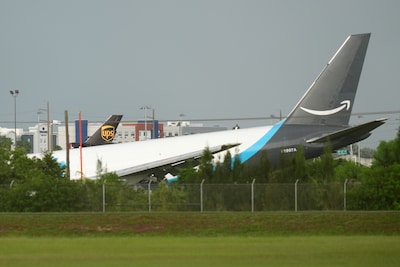 Vliegtuig schiet door na landing bij luchthaven Miami: vijf doden en vijf gewonden