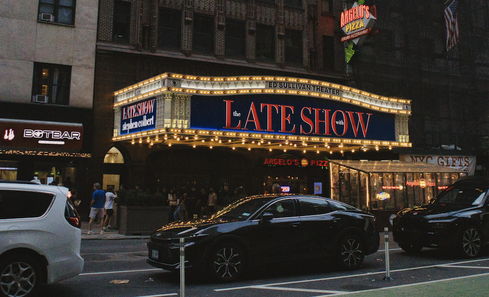 Emmy voor beste talkshow gewonnen door Stephen Colbert