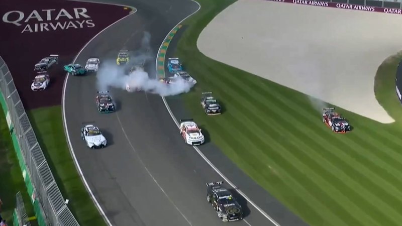 Massive Supercars smash-up as Feeney loses title lead