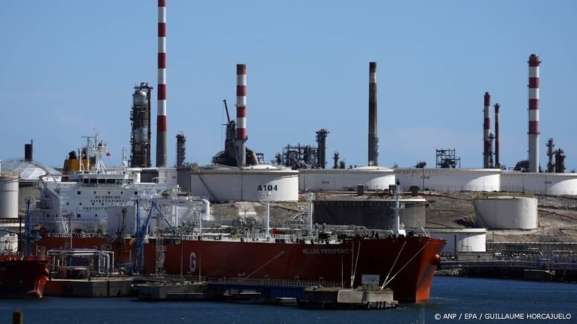 OPEC verlaagt verwachting wereldwijde olievraag door hoge prijzen