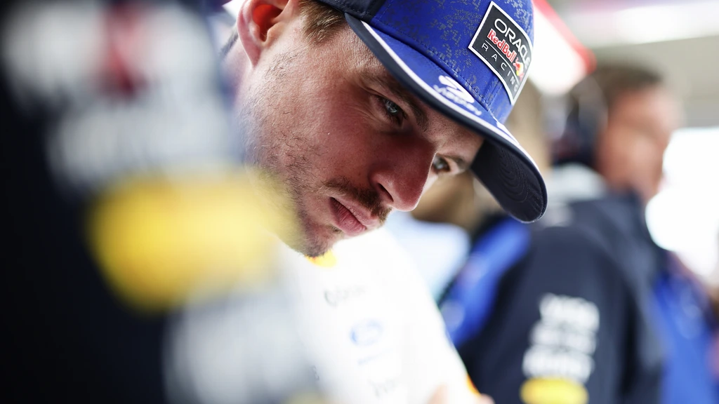 Verstappen eindigt achter teamgenoot als zevende in kwalificatie, pole voor Antonelli