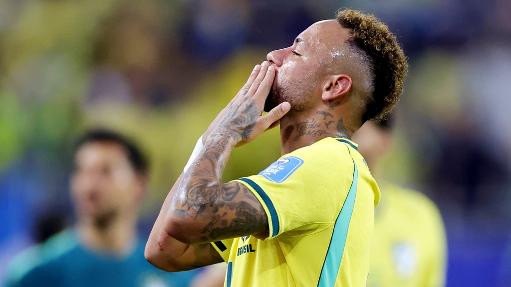 Neymar maakt na drie jaar absentie rentree voor Brazilië: 'Ons idool is terug'