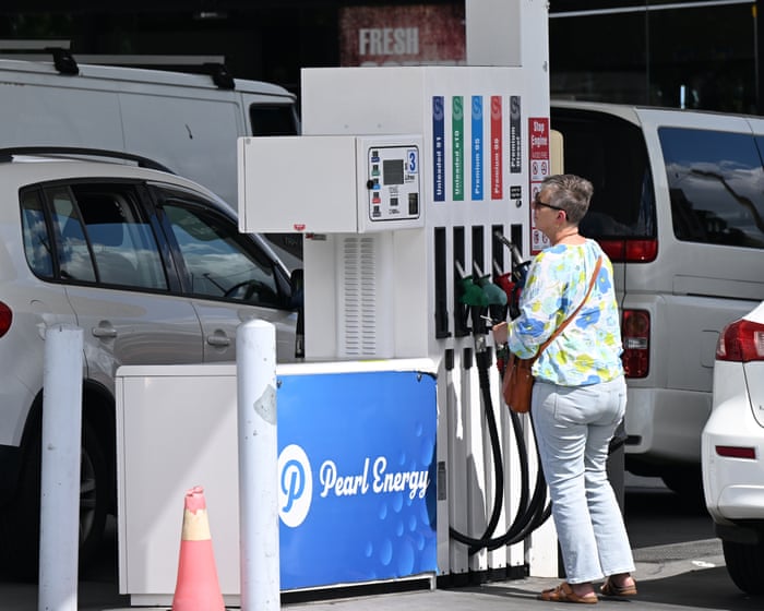 Fuel prices to fall another 5.7 cents a litre after states and Canberra strike GST deal