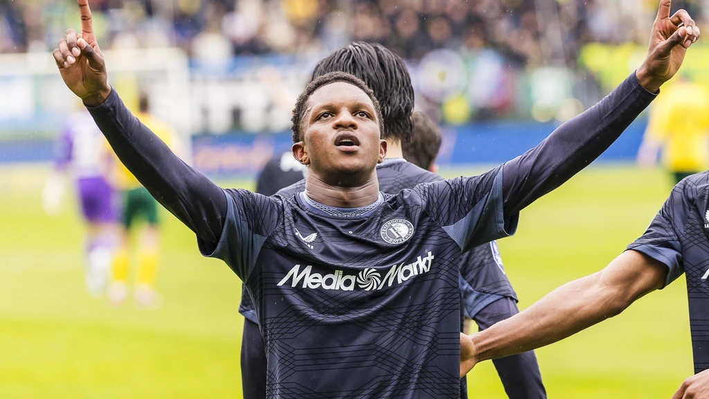Feyenoord neemt voorschot op Champions League-deelname met late zege in Sittard
