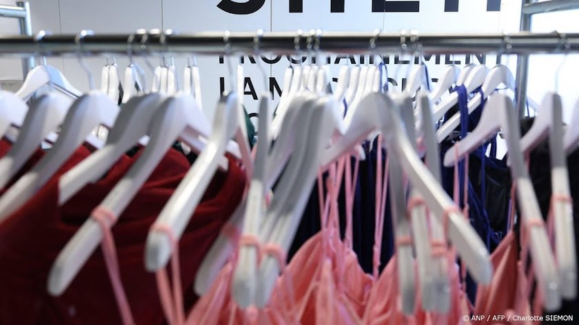 Frankrijk verbiedt reclame snelwisselende mode van Temu en Shein